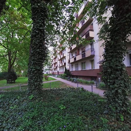 Na Muranowie - Mieszkanie Z Historia I In Muranow - A Flat With Warsaw History エクステリア 写真